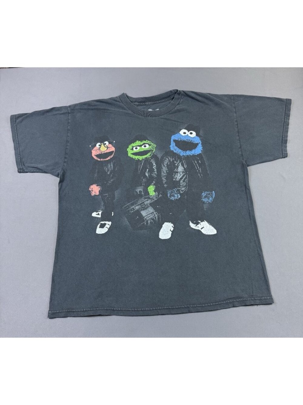 Vintage Y2K Sesame Street Run DMC Parody Sun Fade Black XL Shirt Elmo Oscar Art